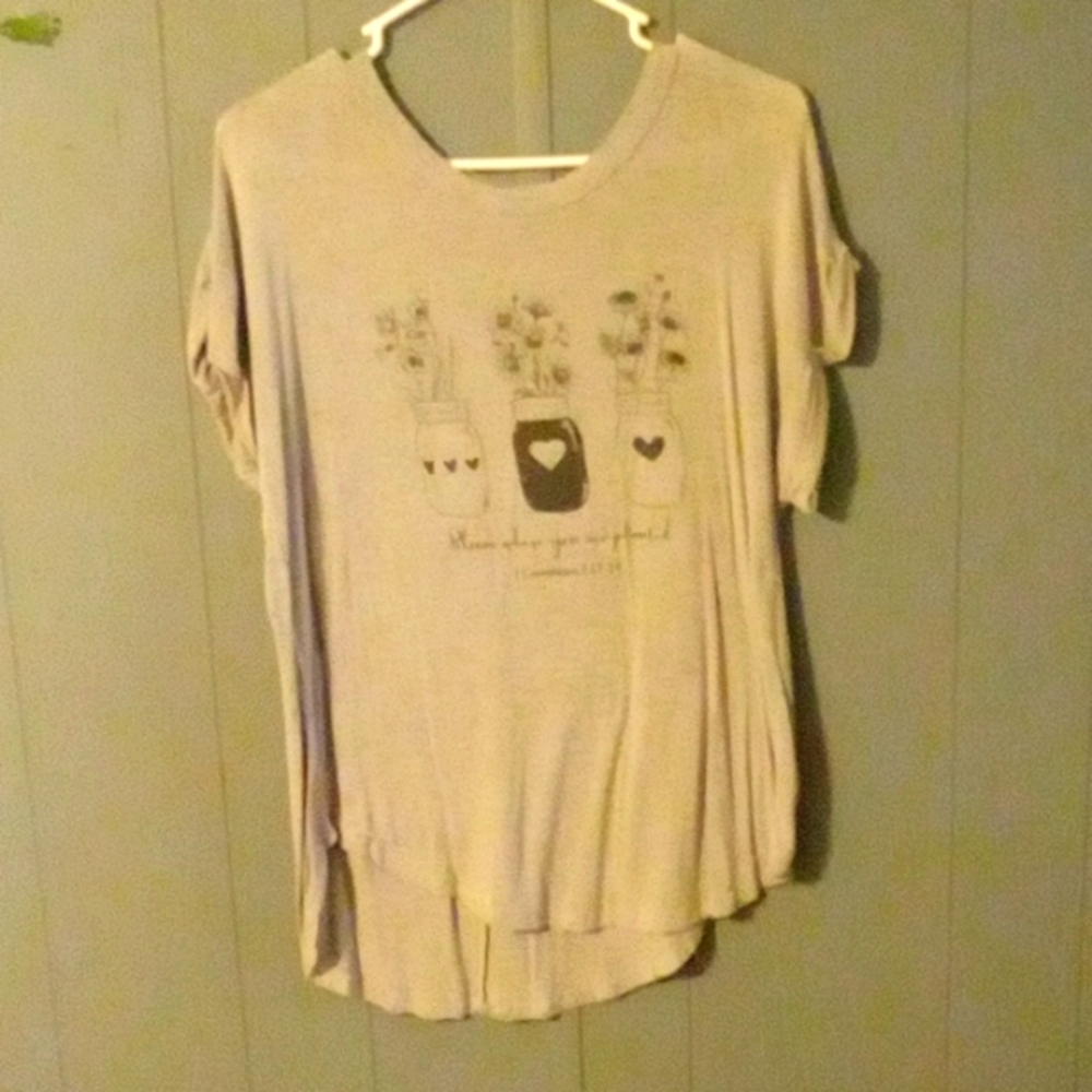 🩶 Grey T shirt